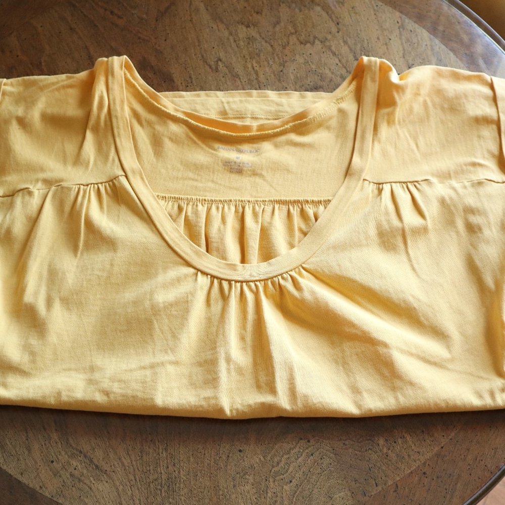 Banana Republic - Pintucked Tee - Size Medium